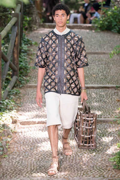 Look 52
